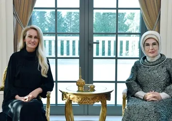 Emine Erdoğan KKTC liderinin eşi Nilden Erhürman ile görüştü!