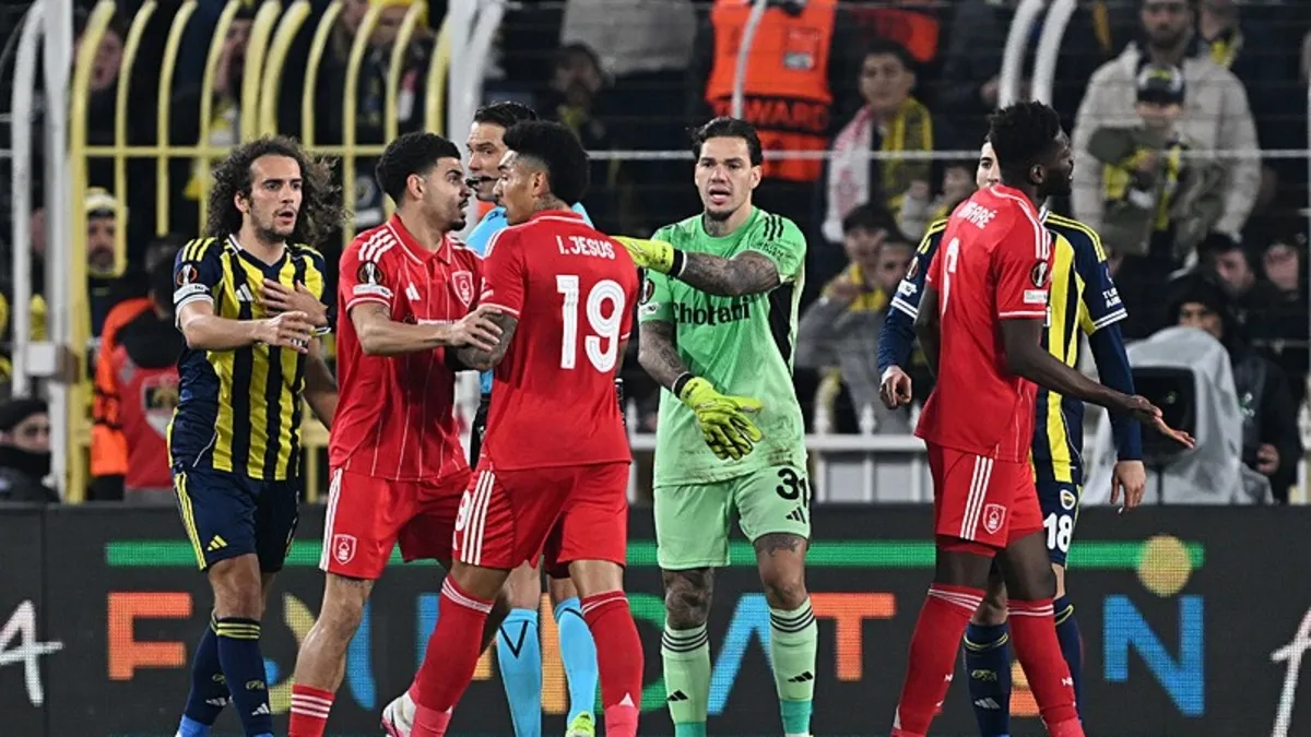 Sarı-lacivertlilerde zorlu mesai: Fenerbahçe Nottingham Forest maçı hazırlıklarına başladı