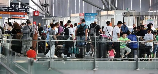 Almanya’da havalimanlarında grev: Uçuşlar iptal edildi