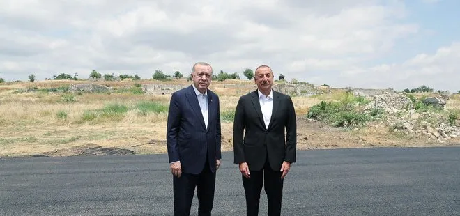 Azerbaycan Cumhurbaşkanı İlham Aliyev’den Başkan Erdoğan’a tebrik telefonu: Türk halkı liderine güvenini gösterdi