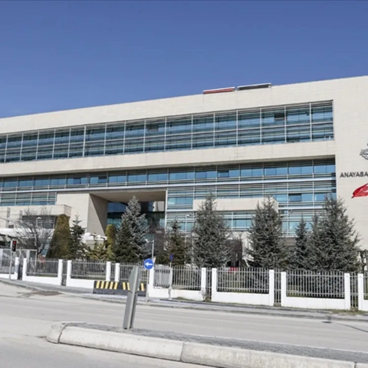 Skandalların mahkemesi AYM!