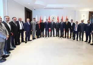 Bakan Yerlikaya Ezidi temsilcileri ile görüştü