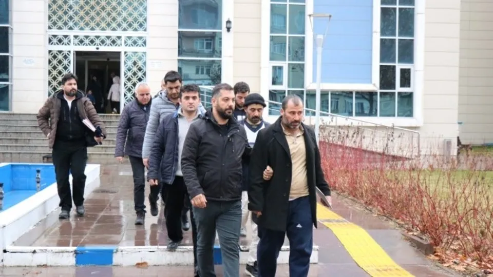 Terör örgütü elebaşı Ebubekir El-Bağdadi’nin akrabalarına Kırşehir’de operasyon |Video