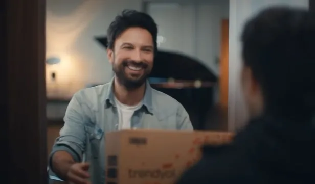 Tarkan Trendyol reklam ücreti ne kadar? Tarkan reklam filminden kaç para aldı? Tarkan kimdir, kaç yaşında?