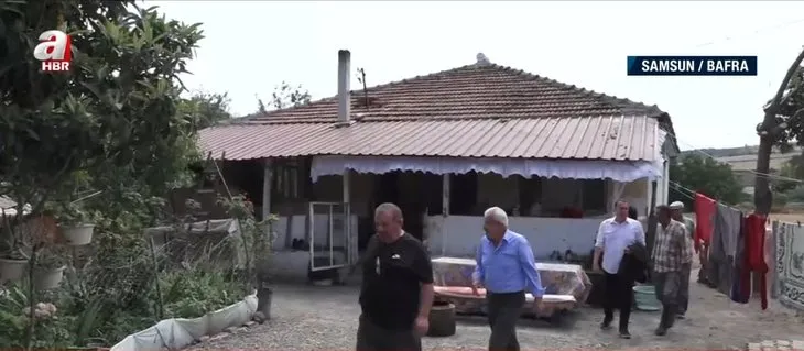 Evin altından gelen sesler... Ortadan kaybolan canlılar... Mahallede dev yılan paniği: Ağzında avı vardı