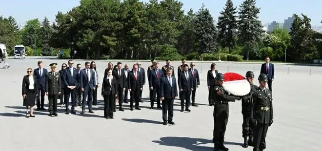 Son dakika: KKTC Başbakanı Ünal Üstel Anıtkabir’i ziyaret etti