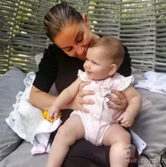 Barbaroslar’ın yıldızı Engin Altan Düzyatan’ın oğlu ilk kez görüntülendi! İşte Emir Aras 9