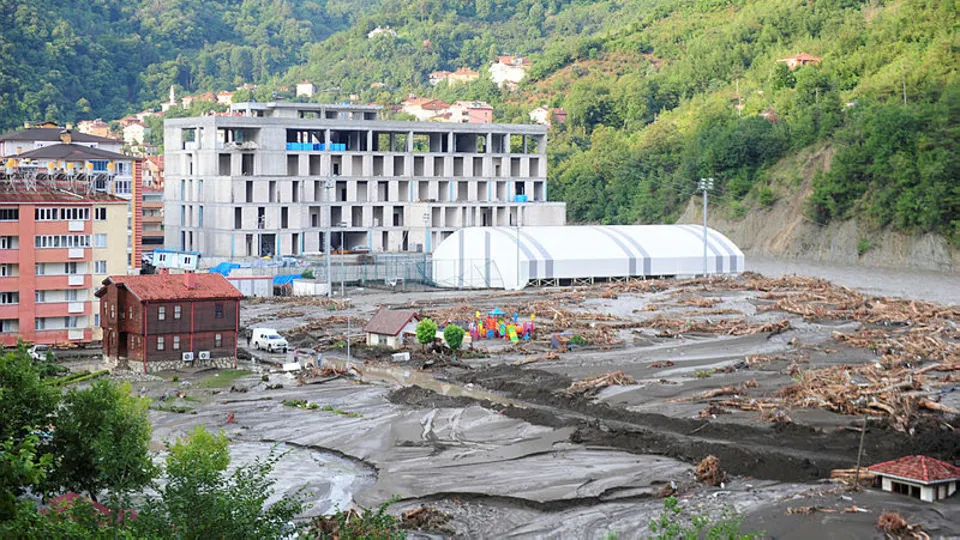 Devlet milletiyle omuz omuza verdi! Kastamonu'da yalancıların şovu bitti