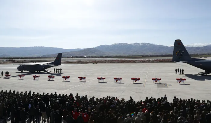 Son dakika: Yüreğimize ateş düştü! Türkiye kahramanlarını uğurladı: Başkan Erdoğan da cenaze törenine katıldı