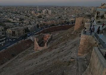 İsrail'den Suriye'de zorla anket!