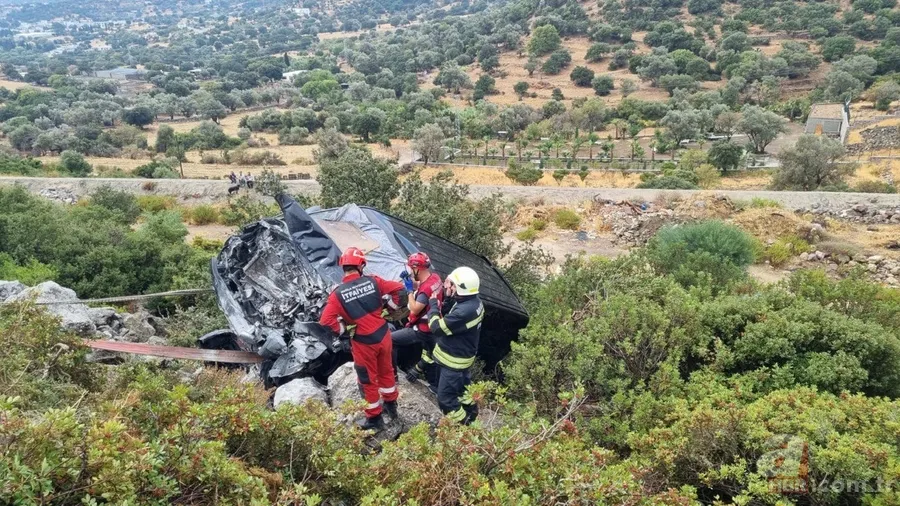 İbrahim Tatlıses trafik kazası geçirdi! Sağlık durumuyla ilgili ilk açıklama geldi 14
