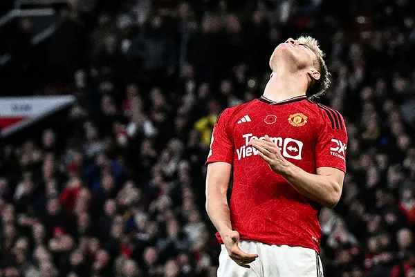 1699724430276.jpg Galatasaray'ın rakibi Manchester United'da şoke eden sakatlık! Gol makinesi Rasmus Hojlund sakatlandı... - 4