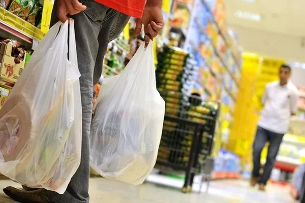 Çok sayıda üründe yüzde 40’a varan indirim! Dövizdeki düşüş sonrası zincir marketlerden peş peşe son dakika açıklamaları! Hangi gıdalar ucuzladı?