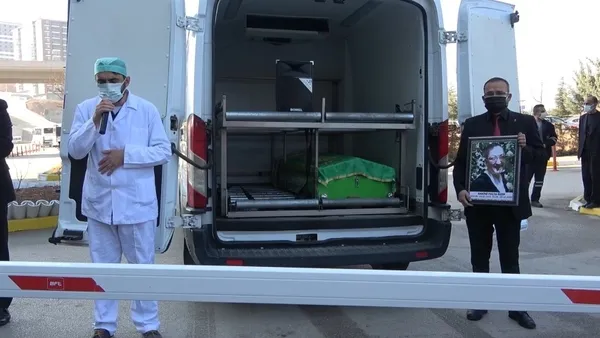 20 yıllık hemşire Covid-19'a yenik düştü! Sakine hemşire gözyaşlarıyla son yolculuğuna uğurlandı - 2