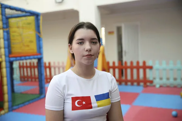 1669969652494.jpg 15 yaşındaki Ukraynalı Eva Trunova Türkiye'de güvende! Çok teşekkür ediyorum - 2