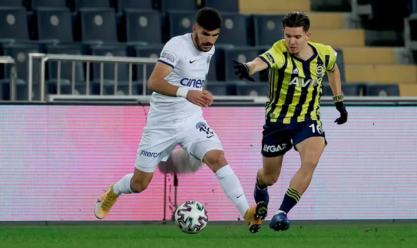 Trabzonspor ve Fenerbahçe sol bek için transfer yarışında! Devlerin gözü Eren Elmalı'da - 6