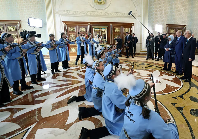 Başkan Erdoğan'dan Türkistan'da diplomasi rüzgarı: Türk Devletleri Teşkilatı (TDT) Gayriresmi Zirvesi'ne katıldı - 2