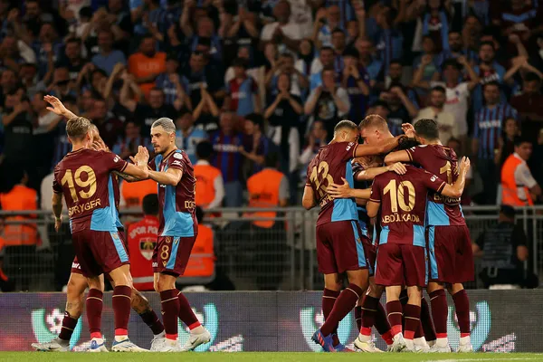 super-kupa-trabzonsporun-trabzonspor-4-0-sivasspor-mac-sonucu-ozet-iste-birbirinden-guzel-goller-1659210402907.jpg Son dakika: Süper Kupa Trabzonspor'un! Trabzonspor 4-0 Sivasspor (MAÇ SONUCU-ÖZET) İşte birbirinden güzel goller... - 7