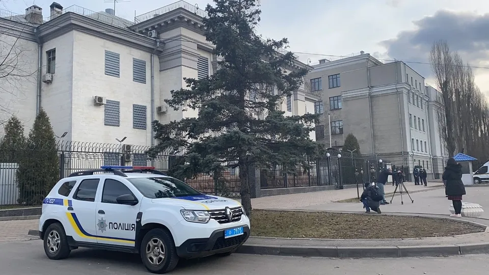 Rusya'dan Kiev'de "bayrak" adımı