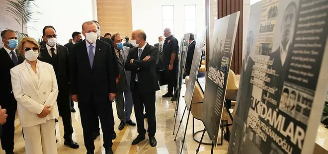 Başkan Erdoğan Tansu Çiller ile birlikte 12 Eylül fotoğraf sergisini gezdi