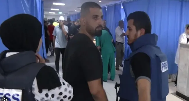 israilin-katlettigi-gazeteciler-yuz-binlerce-kisinin-katliamina-sahit-oldular-sonunda-israilin-hedefi-oldular-1704902706198.jpg İsrail'in katlettiği gazeteciler! Yüz binlerce kişinin katliamına şahit oldular Sonunda İsrail’in hedefi oldular - 4