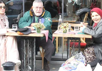 Nail Keçeli:'Teyze bak seni meşhur edecekler'