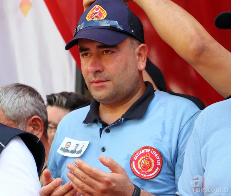 Gaziantep'teki kazada hayatını kaybedenlere veda! Gözyaşları içinde uğurlandılar 17