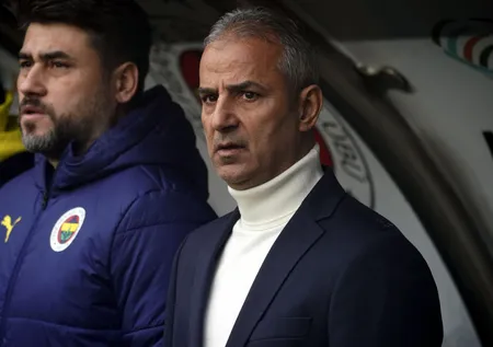 Fenerbahçe-Samsunspor maçı sonrası İsmail Kartal'a şok sözler: Ders çıkarmıyor!