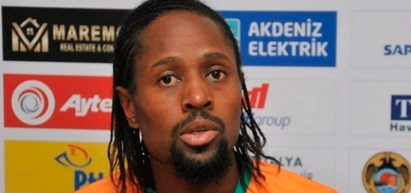 Abdoulaye Ba, Alanyaspor'dan ayrıldığını açıkladı