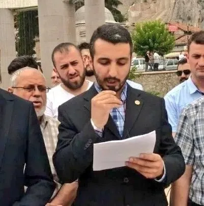 Hilal Kaplan ve 15 Temmuz şehidinin eşi ve gazisine alçak saldırıda bulunan Saadet Partili Ebubekir Savaşan gözaltında - 3