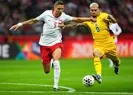 Polonya sahasında Romanyayı 6 golle devirdi!