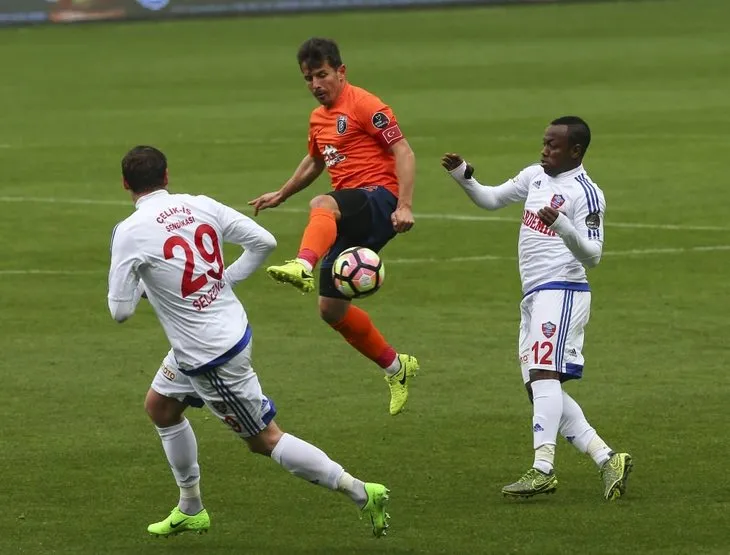 Medipol Başakşehir - Kardemir Karabükspor maçından kareler