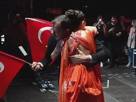 Melek Mosso konseri nedeniyle tepki çeken Süleymanpaşa Belediye Başkanı Cüneyt Yüksel görevden alındı