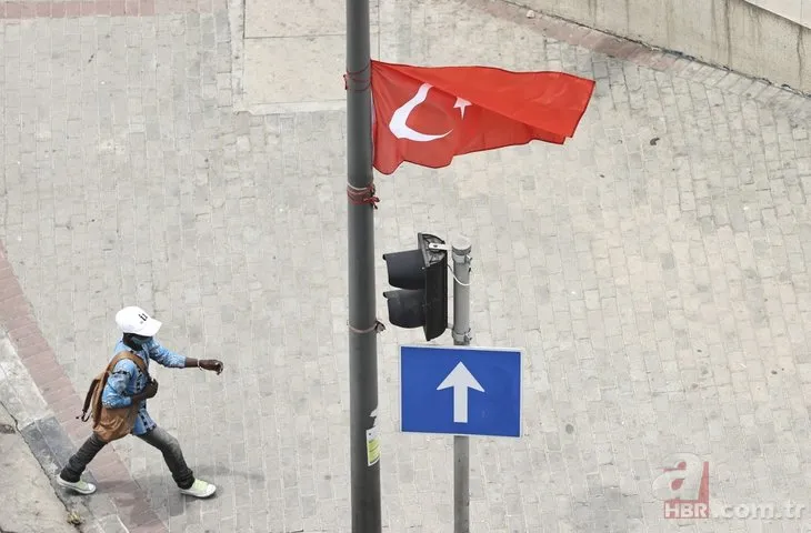 Başkan Erdoğan’ın ziyareti öncesi Angola’nın başkenti Luanda Türk bayraklarıyla donatıldı