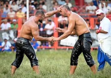 Kırkpınar’da büyük final heyecanı! Başpehlivan belli oldu
