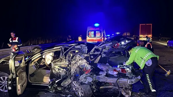 ibb-meclis-uyesi-duzcede-kaza-gecirdi-1699396908739.jpg İBB Meclis üyesi Düzce’de kaza geçirdi: 1 ölü 3 yaralı... - 5
