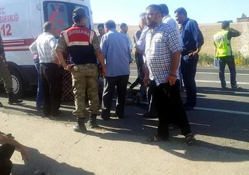 Suriyeli işçileri taşıyan pikap devrildi: 2 ölü, 20 yaralı