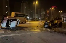 Kayseri’de çarpışan 2 otomobil takla attı