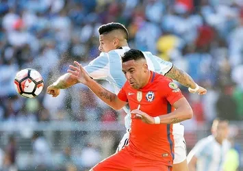 Beşiktaş Mauricio Isla için yeniden devrede