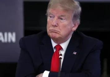 Trump'tan görev süresinin bitimine saatler kala 73 isme af kararı! Eski stratejisti Bannon'ı affetti