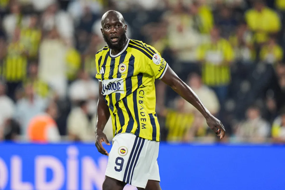 ismail-kartal-eyupspor-maci-oncesi-ilk-11de-revizeye-gidiyor-1789544803039.jpg İsmail Kartal’dan Fenerbahçe’de dikkat çeken kadro değişikliği planı - 2