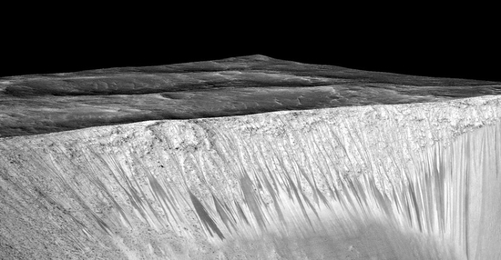 Mars'ta "akan su" bulunduğu teorisi çöktü - 1