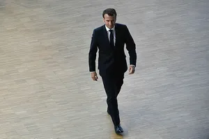 Fransa Afrikayı sömürmeye devam ediyor