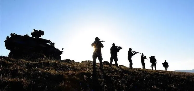 Kıran-4'te teröristlerin bulunduğu alanlar bombalandı