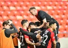 Gaziantep FK dört hafta sonra güldü! Gaziantep FK 2-0 Göztepe MAÇ SONUCU-ÖZET