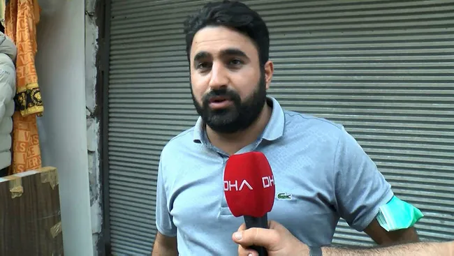 fatihte-bir-esnaf-komsularina-dehseti-yasatti-tukurukle-basladi-kanla-bitti-1624604465614.jpg Fatih'te bir esnaf komşularına dehşeti yaşattı! Tükürükle başladı kanla bitti - 4