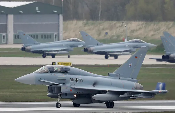 Almanya-Fransa-İspanya ortaklığında savaş jeti | Eurofighter Typhoon ve Rafale yerine... - 5