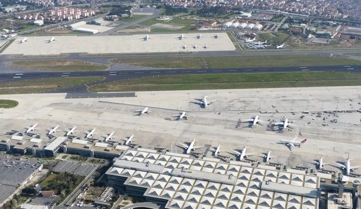 Corona virüs sonrası Atatürk Havalimanında dikkat çeken fotoğraf: Uçaklarla doldu