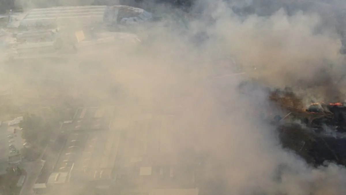 Bilecik'te yangın: Tek katlı depo ağır hasar aldı