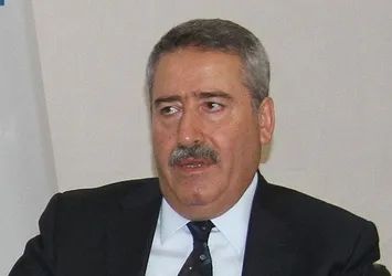 Vali Cahit Kıraç hakkında gözaltı kararı